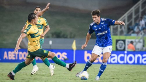 Lance de Cuiabá x Cruzeiro pela 27ª rodada do Brasileirão