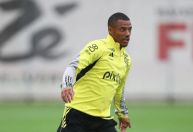 Em meio aos desfalques, De La Cruz reforça o Flamengo contra o Peñarol