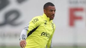 De La Cruz em treino do Flamengo