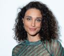 Débora Nascimento conta que aprendeu a recusar fotos com fãs; entenda