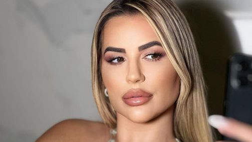 Deolane Bezerra