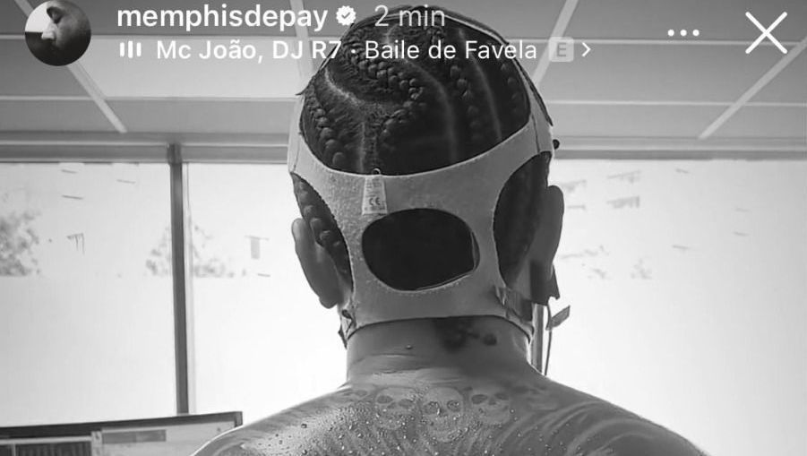 Memphis Depay passou por exames médicos antes de fechar com o Corinthians