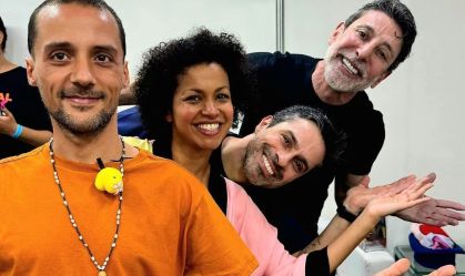 Protagonistas de "Castelo Rá-Tim-Bum" refazem foto clássica em reencontro
