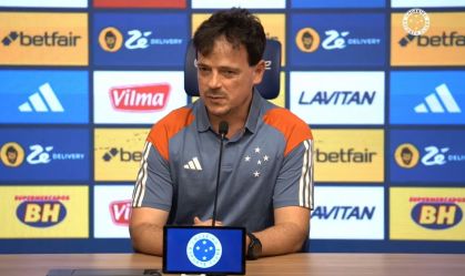 Fernando Diniz em coletiva de apresentação do Cruzeiro