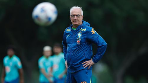 Dorival Junior em treino da Seleção Brasileira