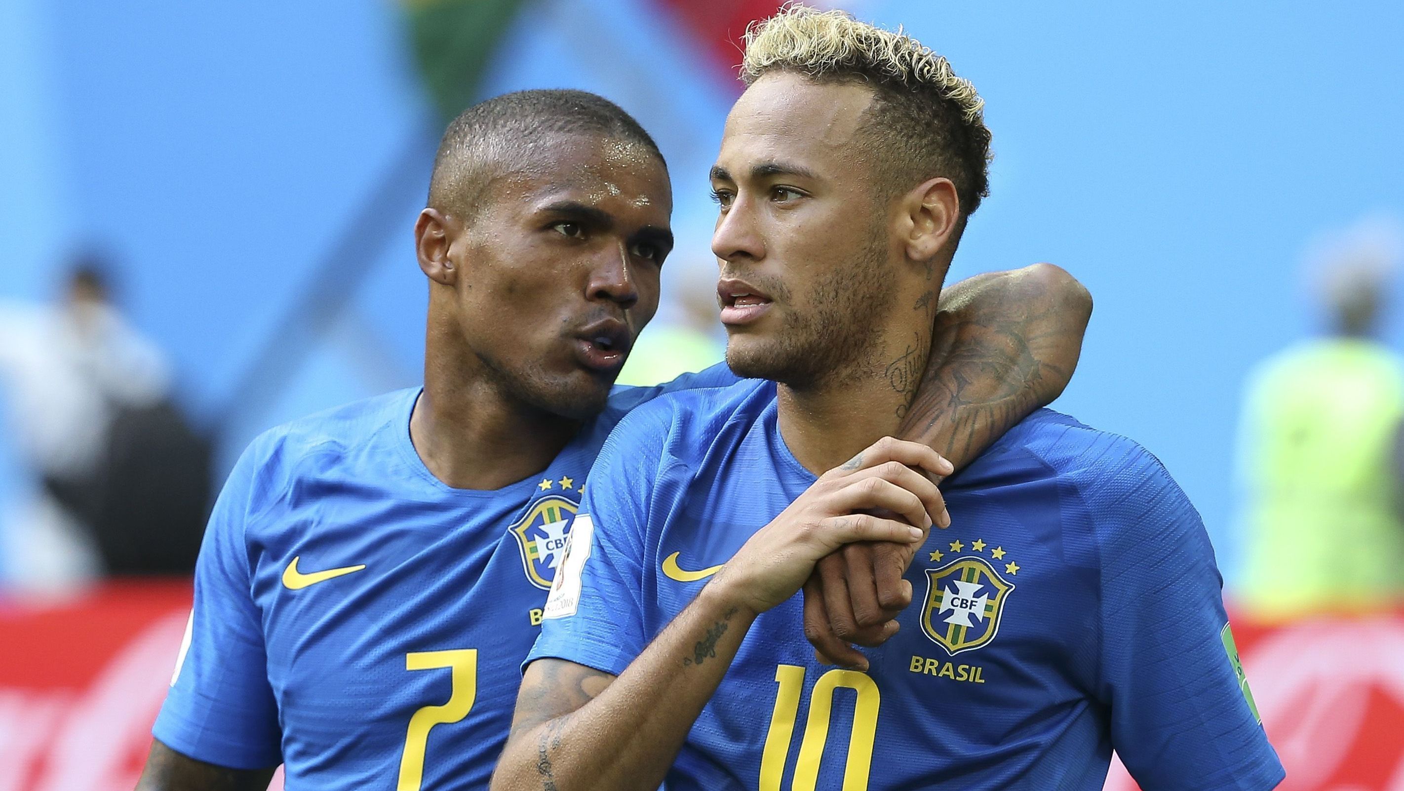 Douglas Costa e Neymar na Copa do Mundo 2018