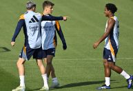 Endrick impressiona em treino de finalizações do Real Madrid; veja