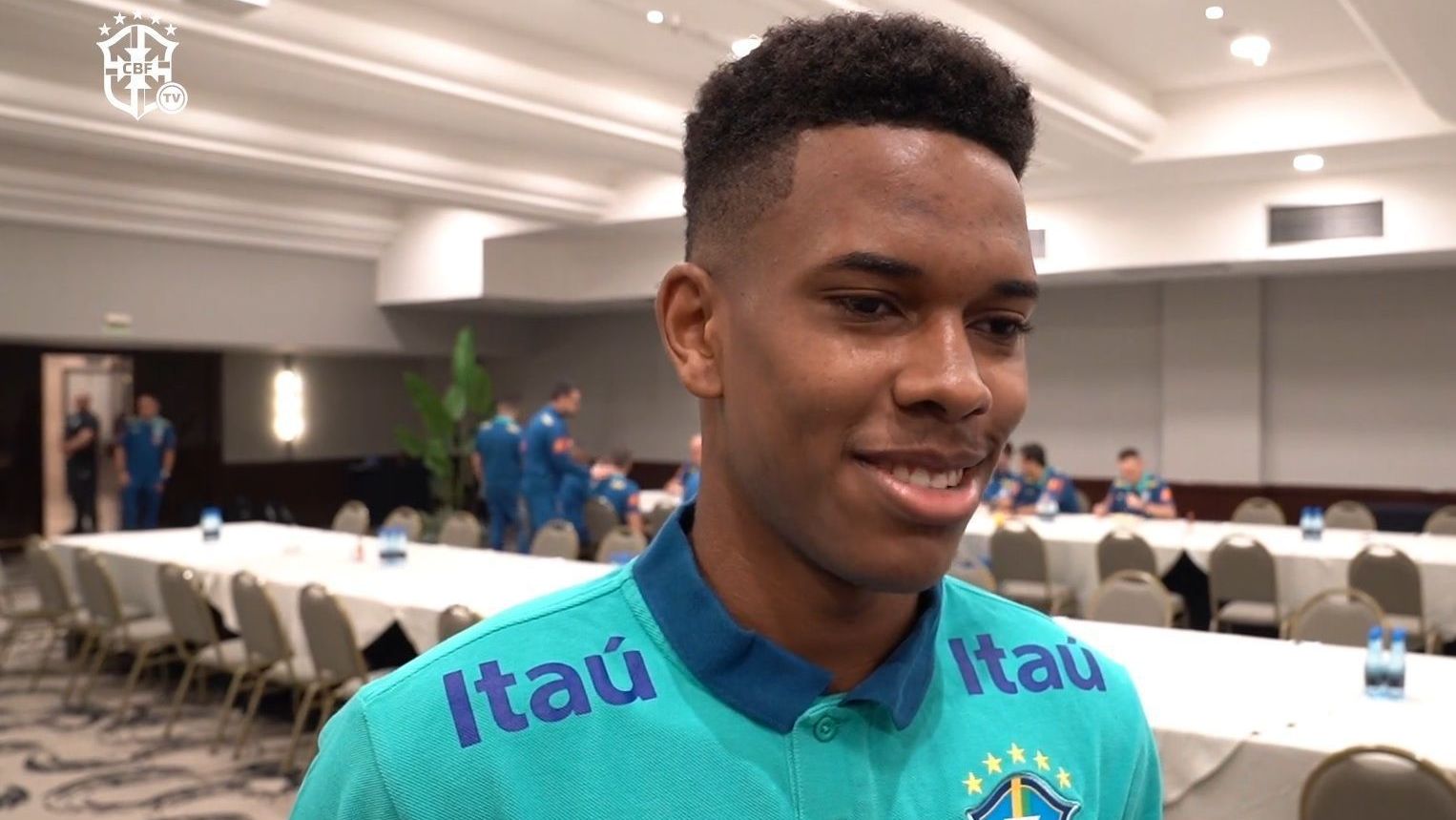 Estevão em entrevista para a CBF TV
