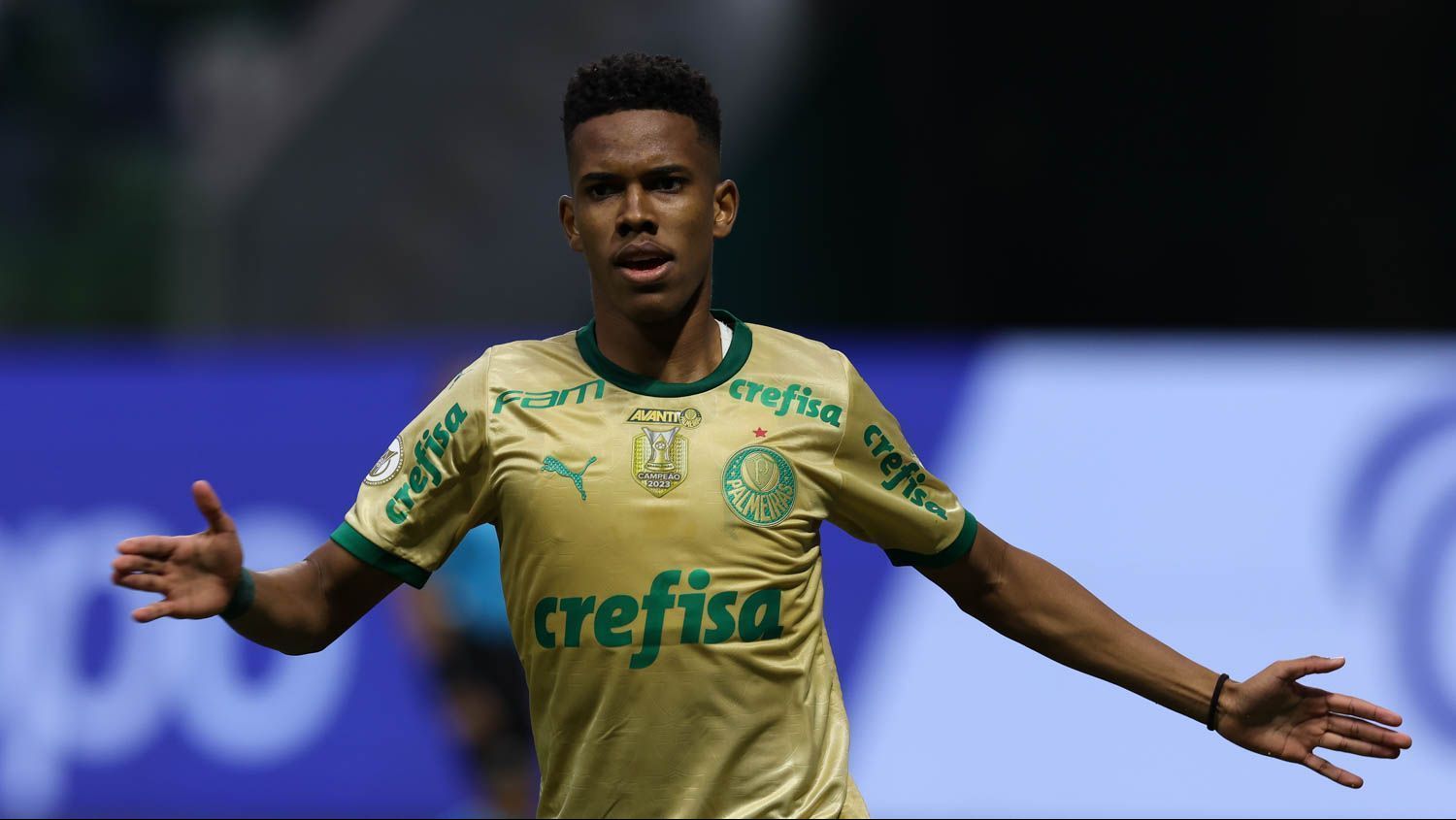 Estêvão, do Palmeiras, em jogo do Campeonato Brasileiro