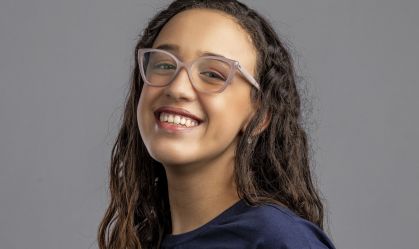 Brasileira de 17 anos pode ser a 1ᵃ mulher a ganhar "Nobel do Estudante"
