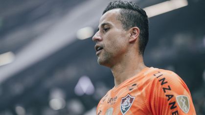 Fábio é vítima de cantos homofóbicos por parte da torcida do Atlético-MG