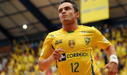 Falcão fica revoltado com jogo "combinado" no Mundial de Futsal