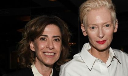 Fernanda Torres posa ao lado de Tilda Swinton no Festival de Cinema de Toronto