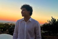 Discreto nas redes, filho de Ronaldo posta foto rara com a namorada