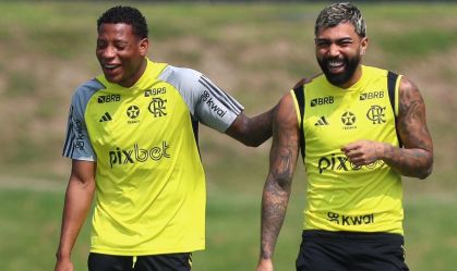 Gonzalo Plata e Gabigol em treino do Flamengo