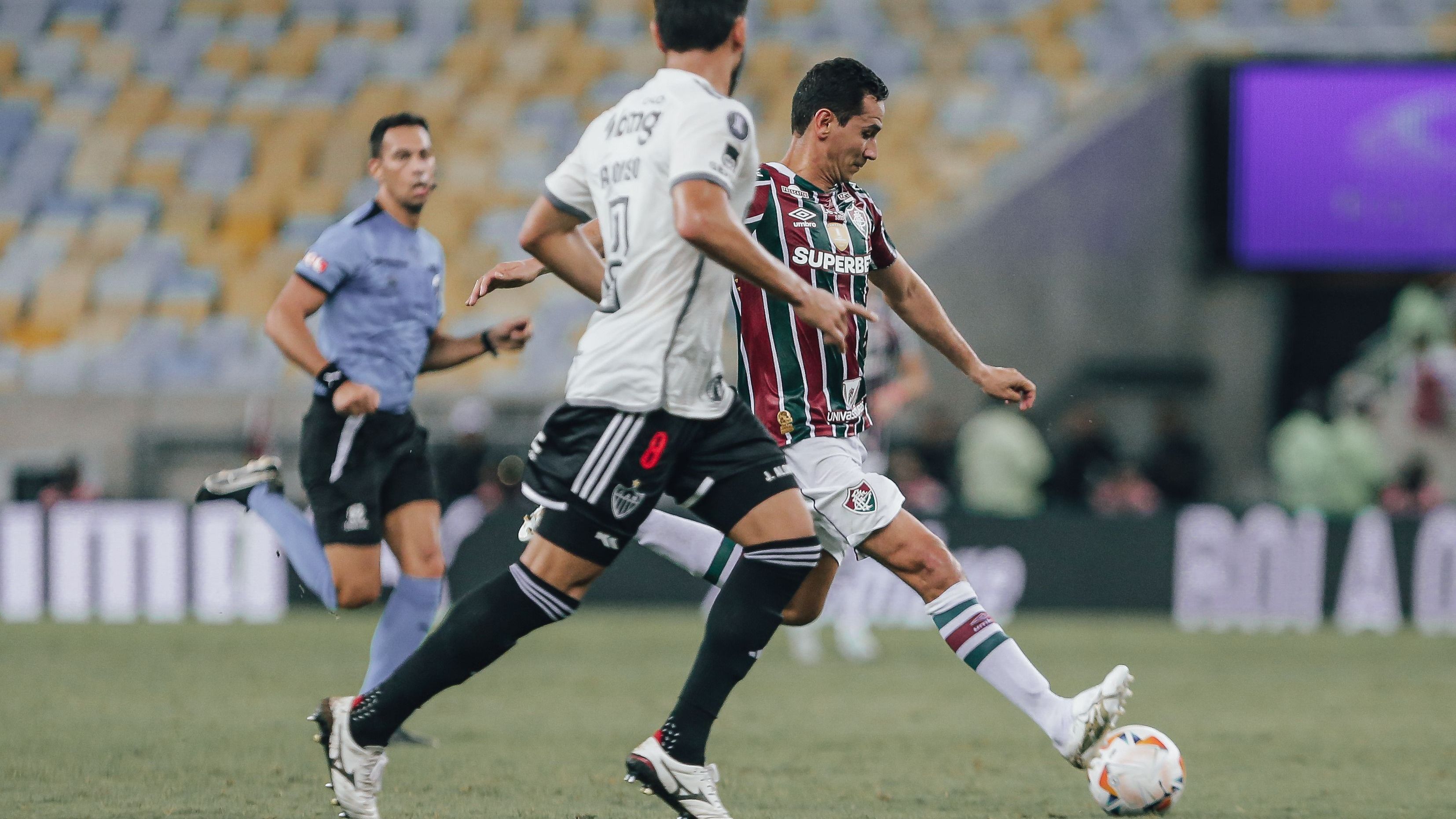 Ganso (na foto) e Thiago Santos discutiram durante Fluminense x Atlético-MG pela Libertadores