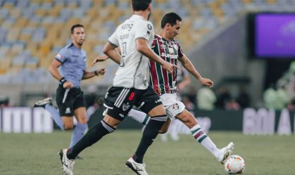 Jogadores do Fluminense discutem em jogo contra o Atlético-MG pela Libertadores