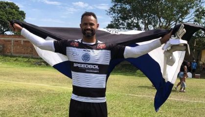 Bruno defendeu diversas equipes após ser solto da prisão