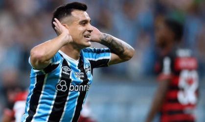 Cristaldo abriu o placar para o Grêmio contra o Flamengo