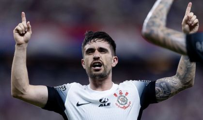 Corinthians chega a acordo e rescinde com Coronado