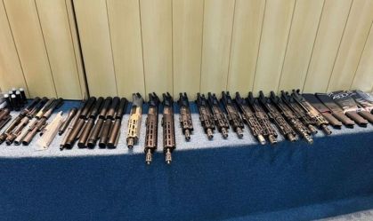 PF prende dois homens com armas e anabolizantes tentando entrar no Brasil