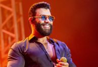 Gusttavo Lima não poderia cantar nos próprios comícios, dizem especialistas
