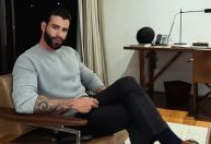 Gusttavo Lima anuncia live após operação e pedido de prisão