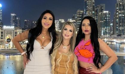 Irmãs de Deolane fazem visita e presenteiam fãs acampados com dinheiro