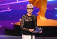 Jamie Lee Curtis ganha seu primeiro Emmy por participação em "The Bear"