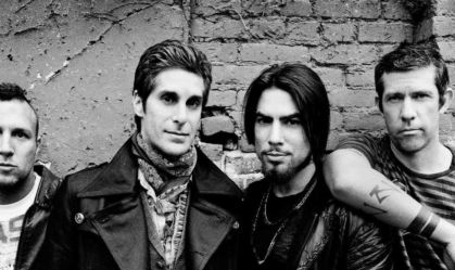 Após briga e fim de turnê, Jane's Addiction lança música nova