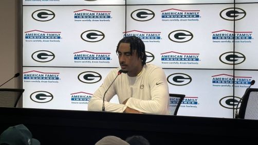 Jordan Love, quarterback do Green Bay Packers, em entrevista coletiva no CT Joaquim Grava