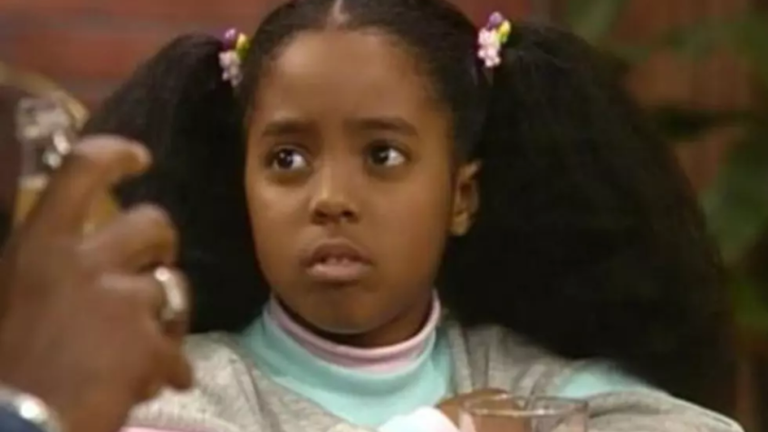 Keshia Knight Pulliam tinha apenas 6 anos quando foi indicada ao Emmy, em 1986 • Reprodução/NBC