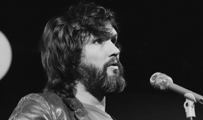 Morre Kris Kristofferson, cantor e ator de "Nasce Uma Estrela", aos 88
