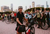 Guinness: ciclista quebra recorde de mais rápida a cruzar o mundo pedalando