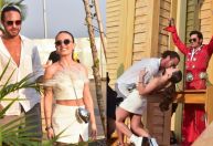 Rock in Rio: Larissa Manoela e André Luiz Frambach renovam os votos no festival