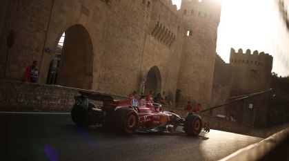 Charles Leclerc em pista do Azerbaijão