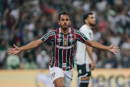 Lima faz o gol da vitória do Fluminense em confronto contra o Atlético-MG