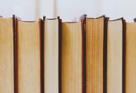 Ler os 500 melhores livros do mundo levaria pouco mais de 5 meses, diz revista