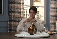 "Emily in Paris": ator revela qual mudança faria no restaurante de Gabriel