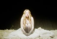 Indicada ao Grammy, Luísa Sonza lança versão deluxe de "Escândalo Íntimo"; ouça