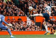 Tottenham domina e vence Manchester United pela Premier League