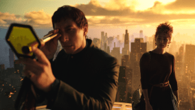 Adam Driver em cena de &quot;Megalopolis&quot;