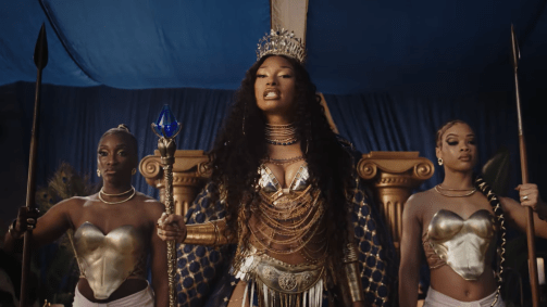 Megan Thee Stallion estrela comercial da Pepsi inspirado em "Gladiador"