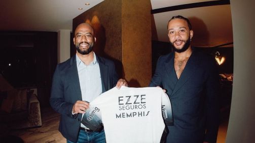 Memphis Depay foi anunciado pelo Corinthians nesta segunda-feira (9)