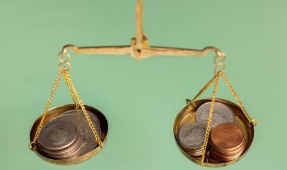 Queda dos juros passa por ajuste fiscal, dizem economistas