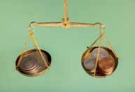 O que é a taxa de juros neutra e por que é tão alta no Brasil?