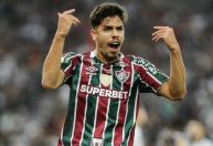 Fluminense acerta renovação de contrato com Nonato até o fim do ano