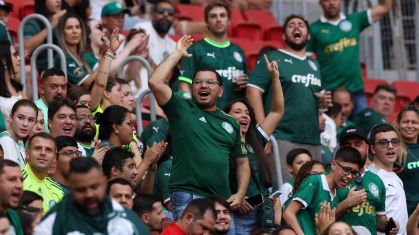 Torcida do Palmeiras presente no Mané Garrincha para a partida contra o Vasco