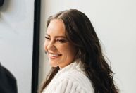 Paolla Oliveira transforma cabelo para papel em "Vale Tudo"; veja foto