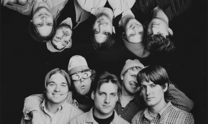 Pôster de "Pavements", documentário sobre a banda Pavement que faz sua estreia no Brasil durante a Mostra de SP 2024